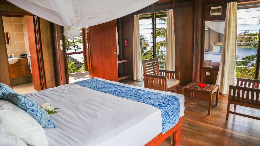 Honeymoon Bure