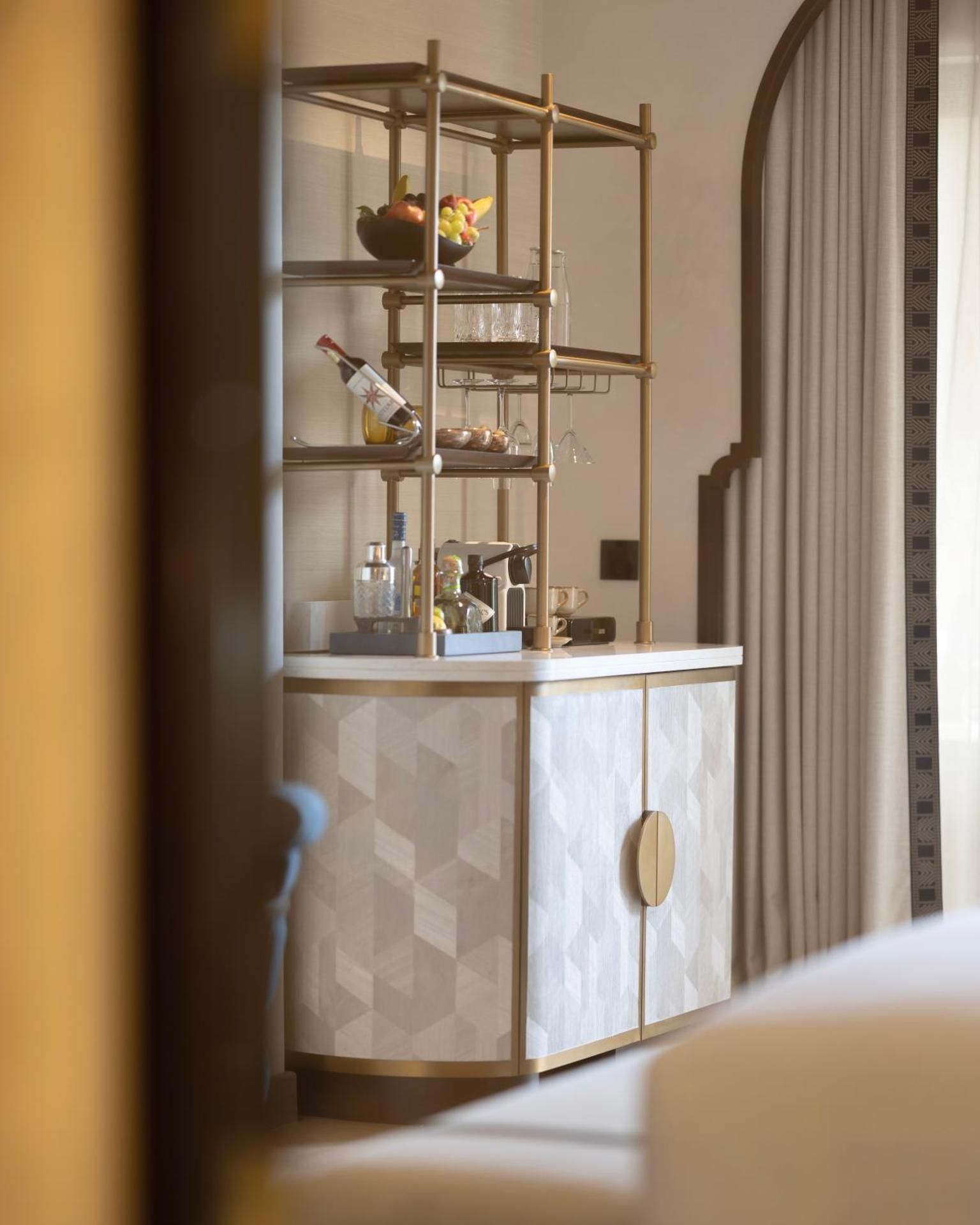 Deluxe Palm Room