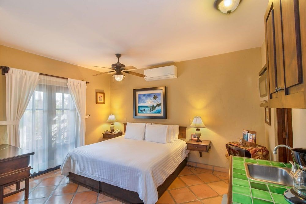 Suite King Bed, Balcony, Terrace, Kitchenette, Upperfloor