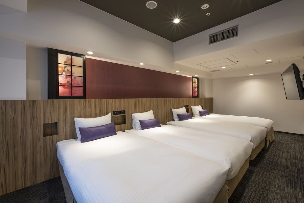 (Cleaning every 4days)Family Suite with Kitchen for 4 People, 4 Single beds, Non-smoking