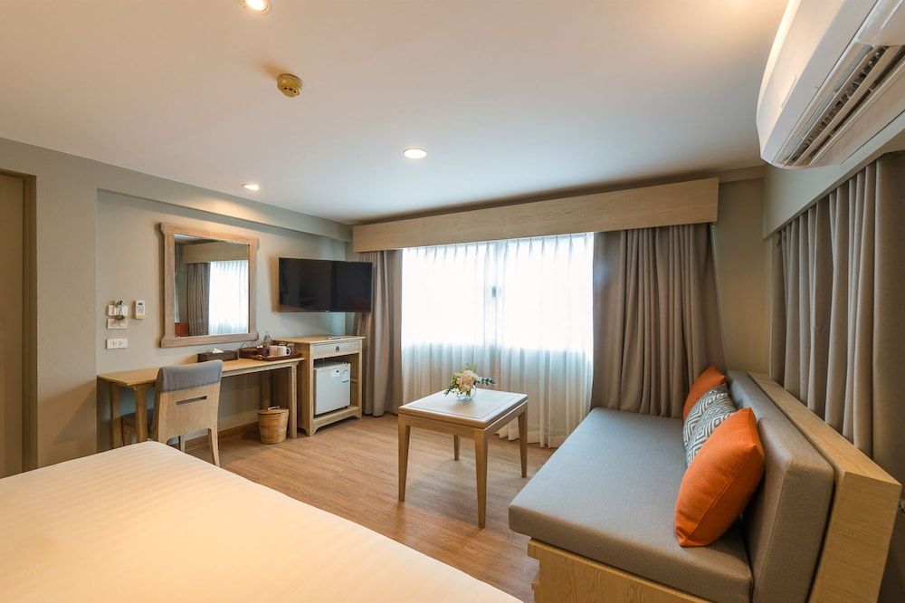 Aonang All Seasons Beach Resort Deluxe Room, Pool View 6