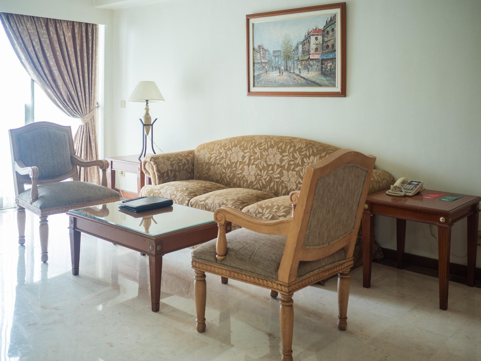 2 Bedroom Suite - Free A La Carte Breakfast