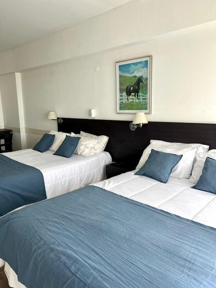 Golf Tower Suites & Apartments Superior Twin Room 6