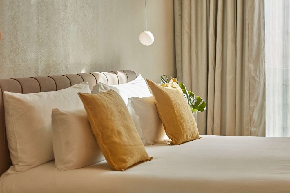 Ohla Barcelona Standard Room 2