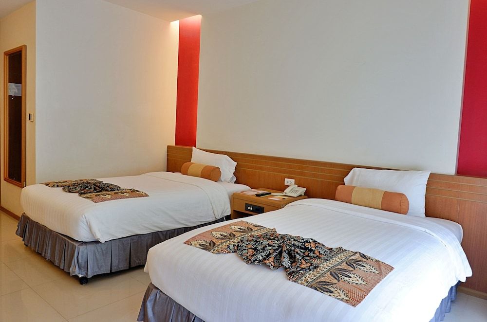 Tinidee Golf Resort Phuket Deluxe Room 2