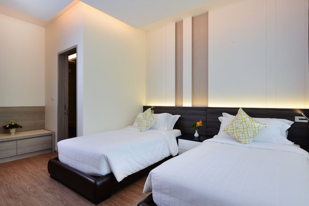 Tinidee Golf Resort Phuket Two Bedroom Suite Golf View