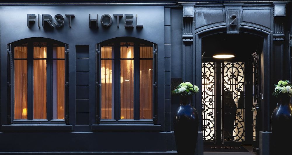 undefined First Hotel Paris Tour Eiffel 6