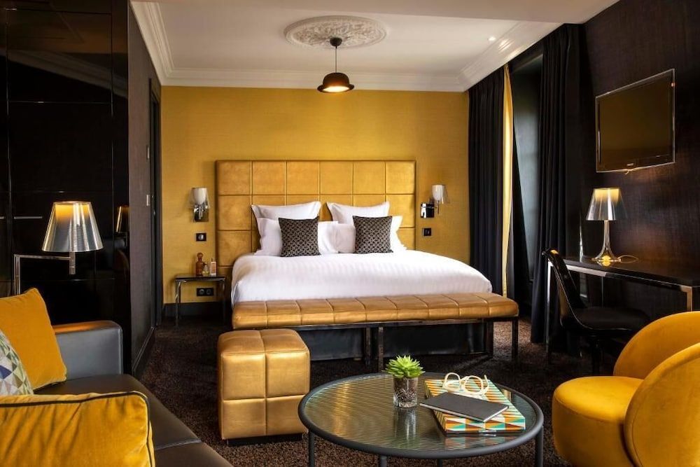 undefined First Hotel Paris Tour Eiffel 8