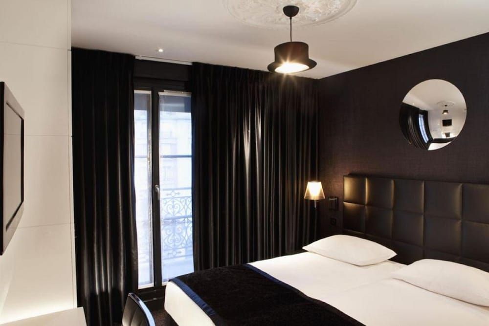 undefined First Hotel Paris Tour Eiffel 5