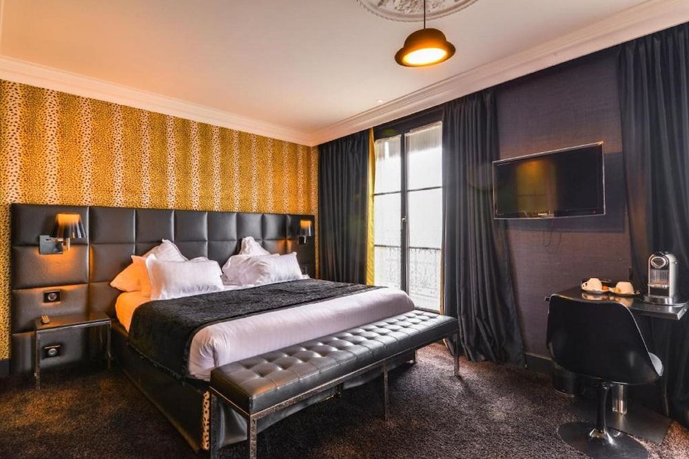 undefined First Hotel Paris Tour Eiffel 3