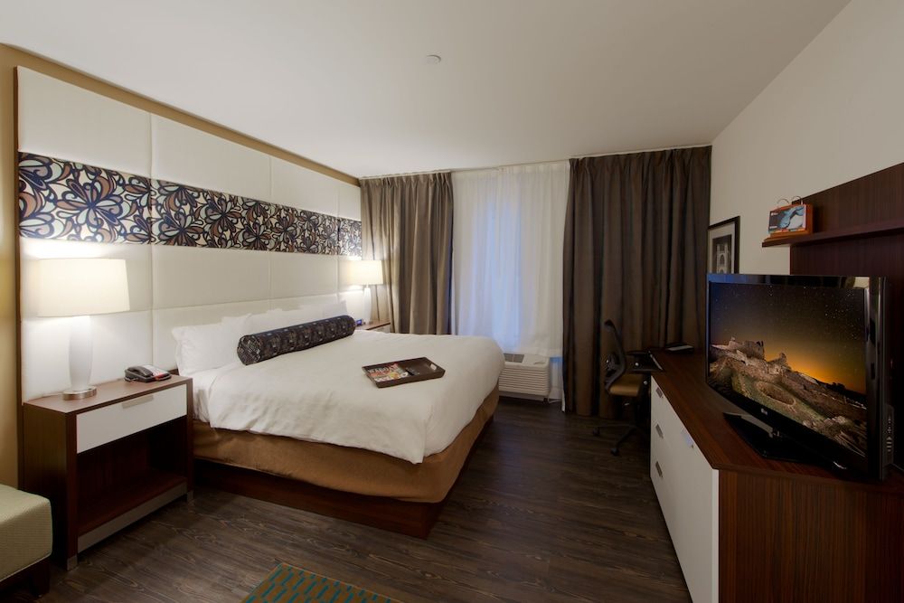 Suite, 1 Bedroom, Accessible, Balcony (Jetted Tub)