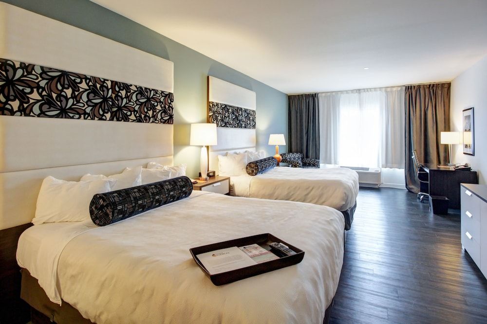 Standard Room, 2 Queen Beds, Accessible (Roll-In Shower)