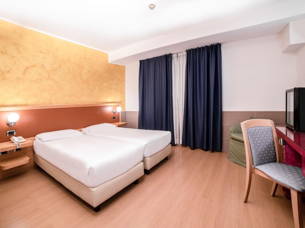undefined ibis Styles Roma Vintage Hotel 2