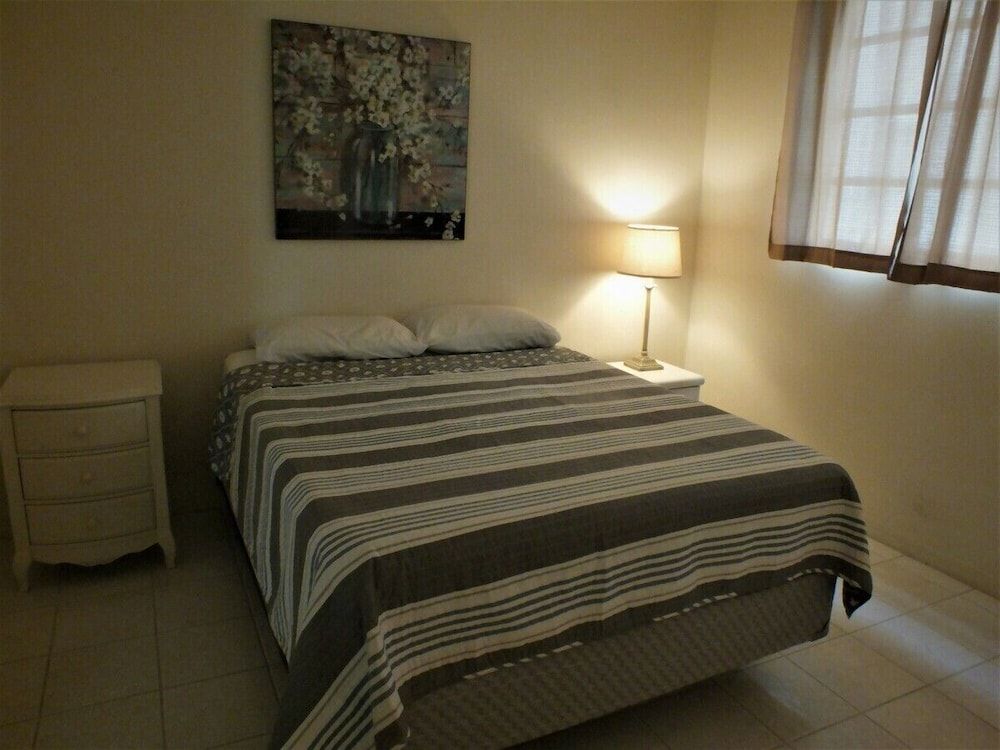 Apartment 27