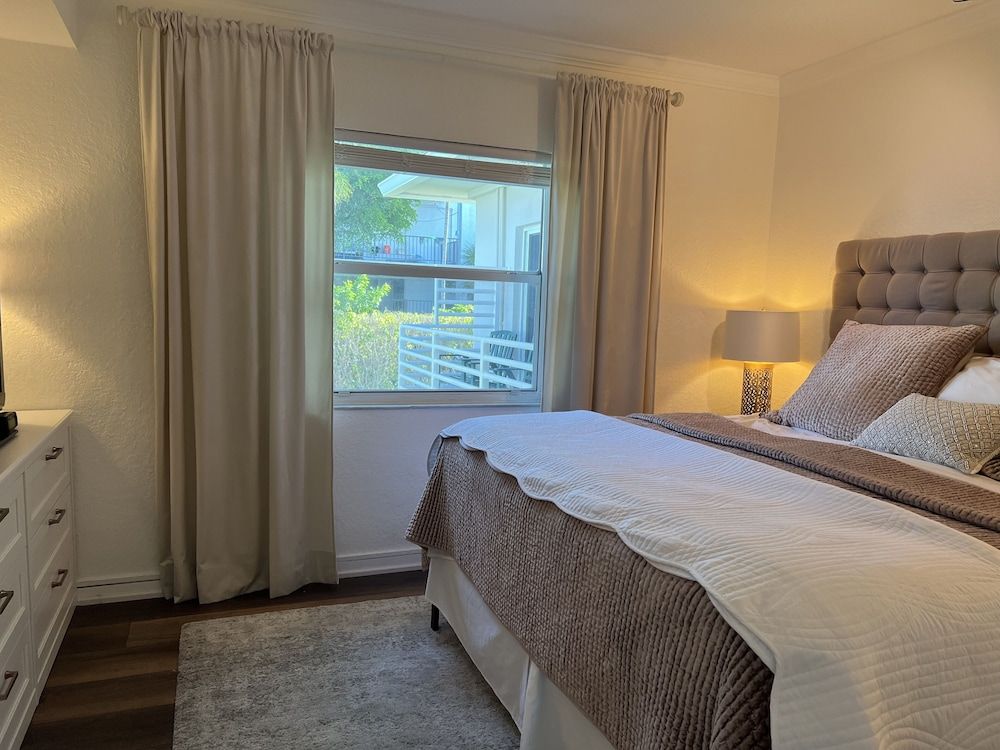 undefined Holiday Isle Yacht Club 2