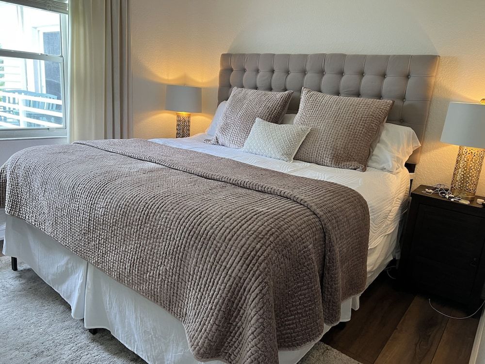 undefined Holiday Isle Yacht Club 8