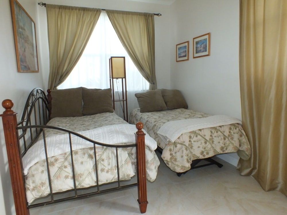 Apartment 18