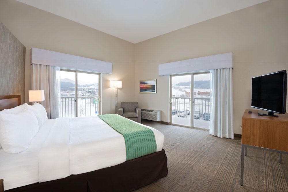 Suite, 1 King Bed