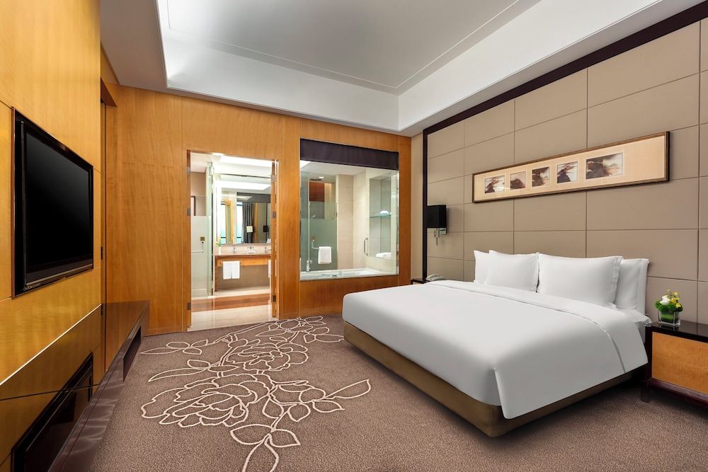 Suite, 1 Bedroom, River View (Dining Area, High Floor)