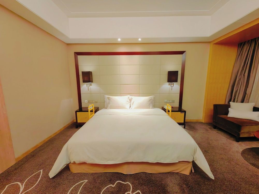 Standard Room, 1 King Bed, Accessible, River View