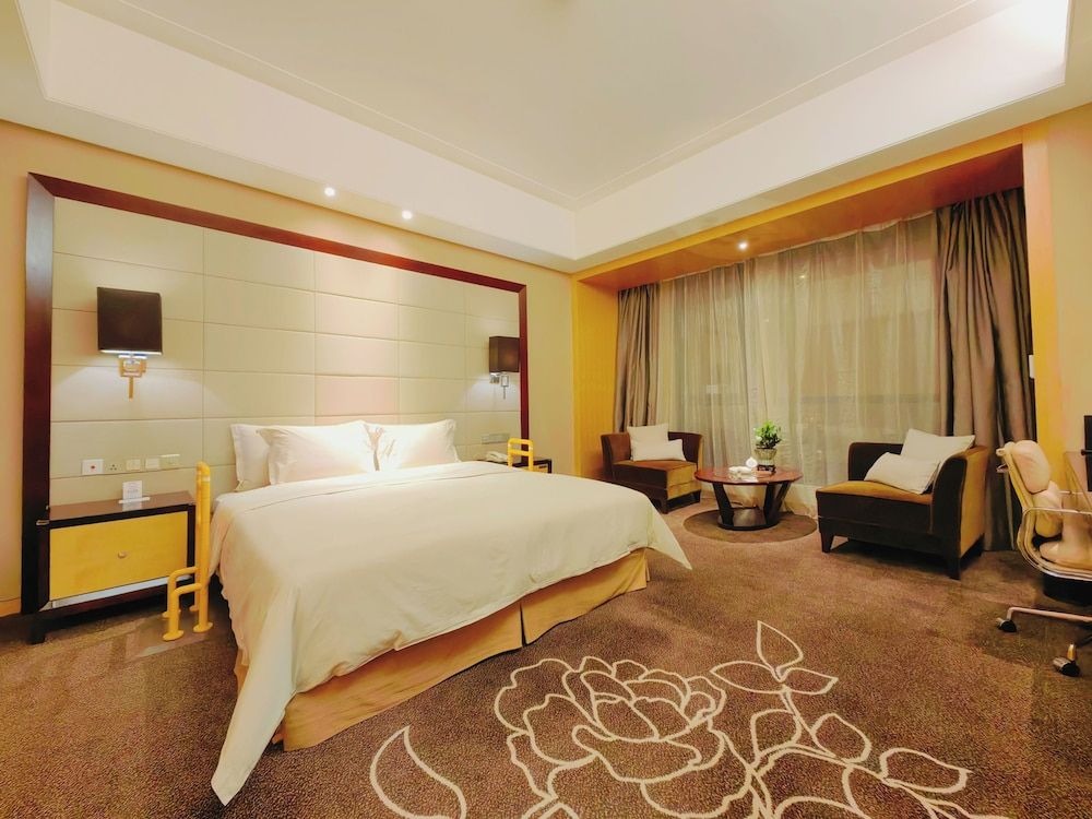 Standard Room, 1 King Bed, Accessible, River View