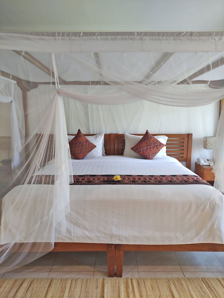 Puri Sari Beach Hotel Deluxe Double Room 6