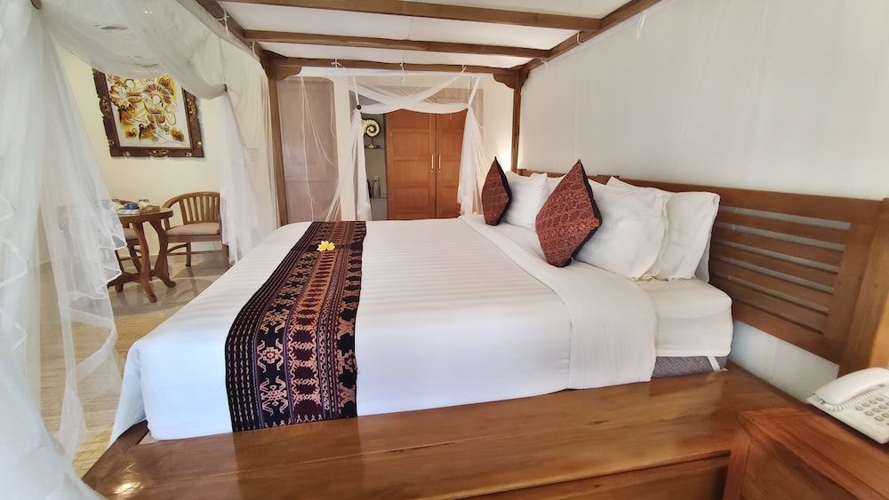 Puri Sari Beach Hotel Deluxe Double Room 5