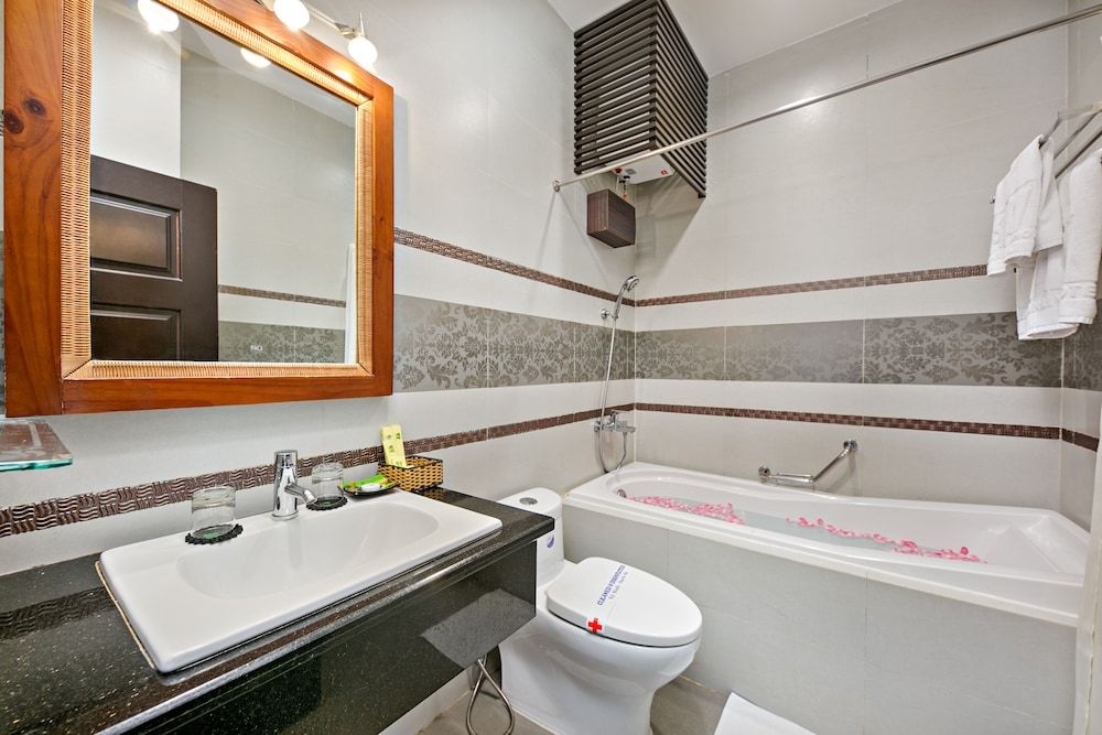 undefined Sun River Hotel 9