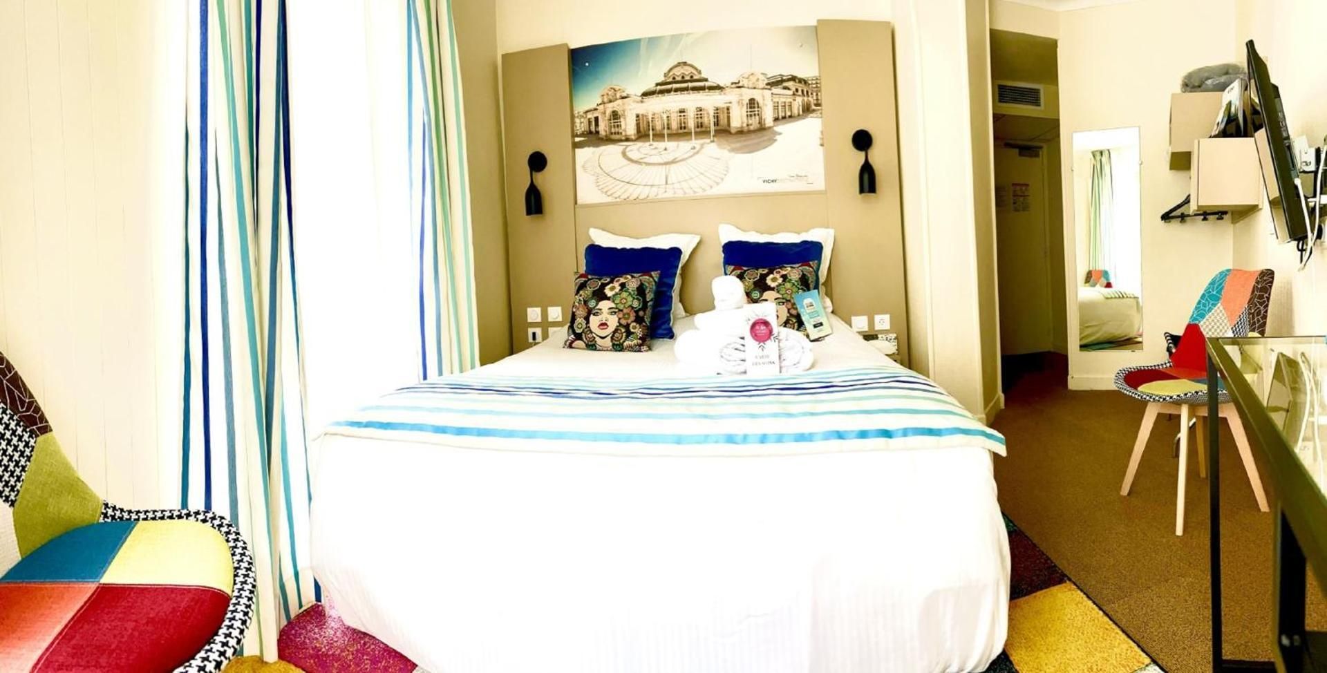 Standard Room - 1 Double Bed 1 Single Bed