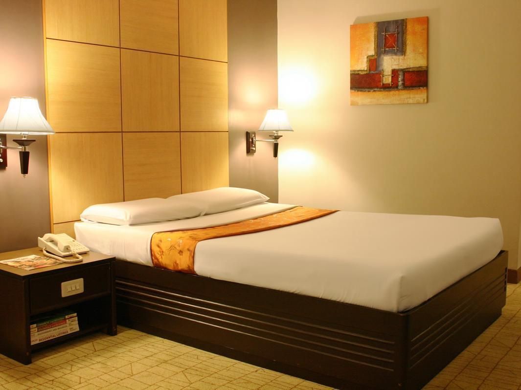 undefined Riviera Mansion Hotel 7
