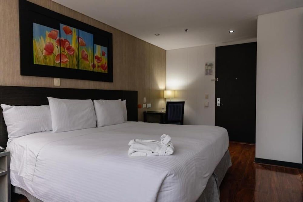 undefined One Sixteen Hotel 10