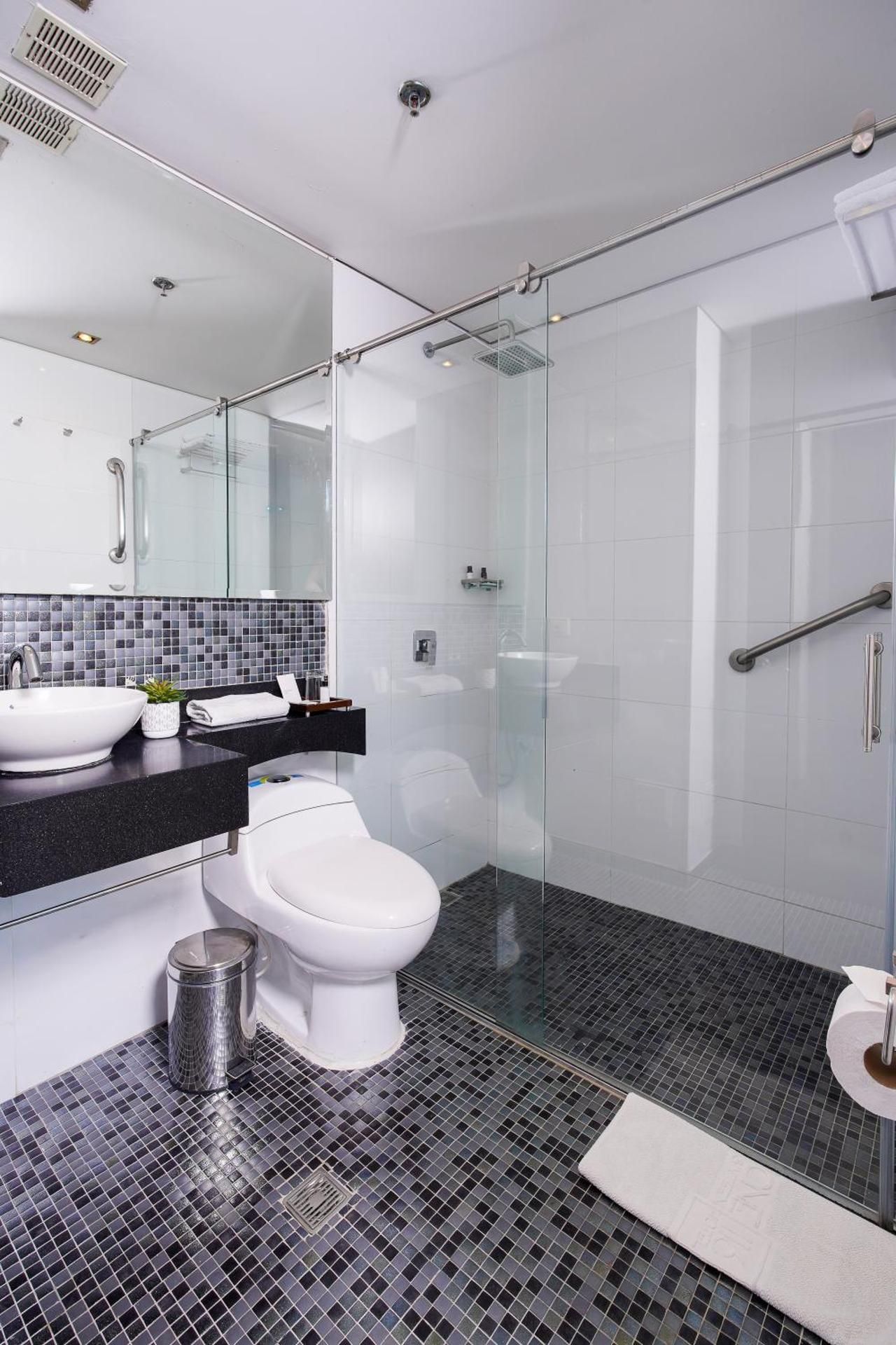 undefined One Sixteen Hotel 7