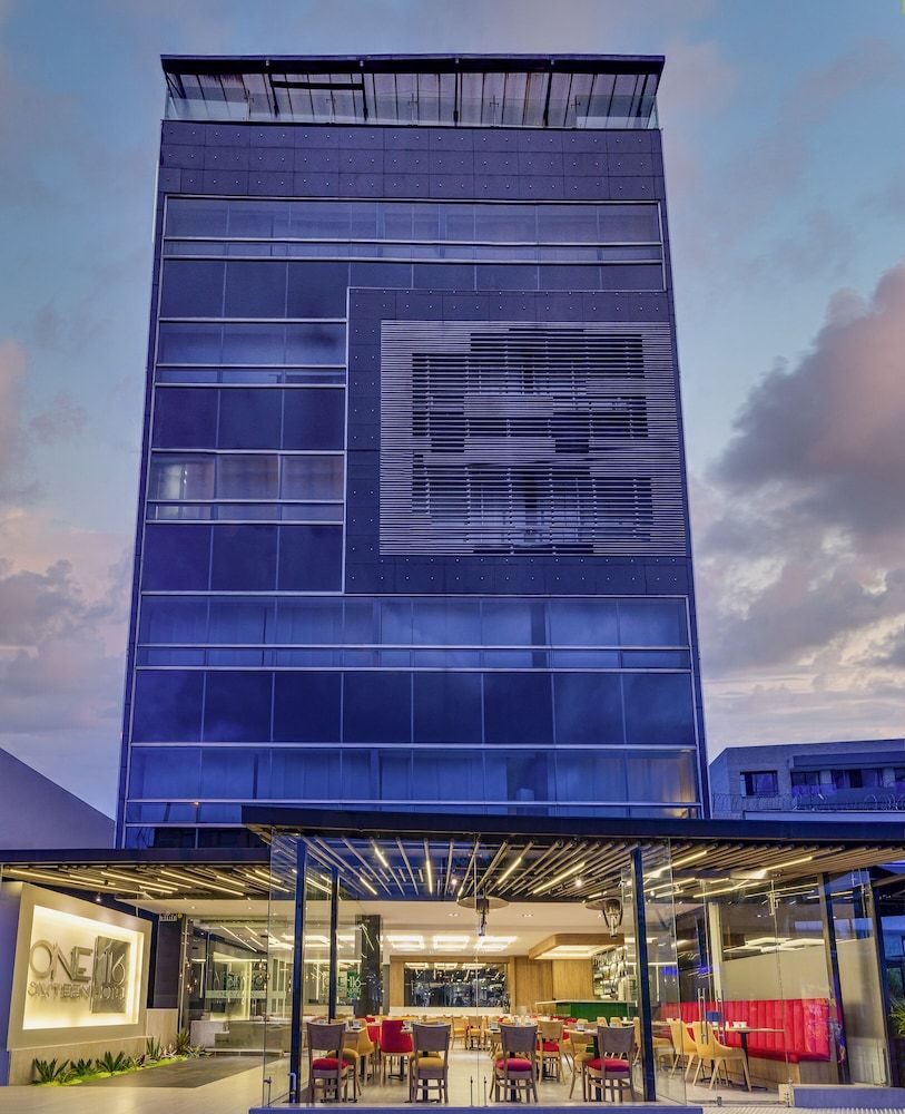 undefined One Sixteen Hotel 7