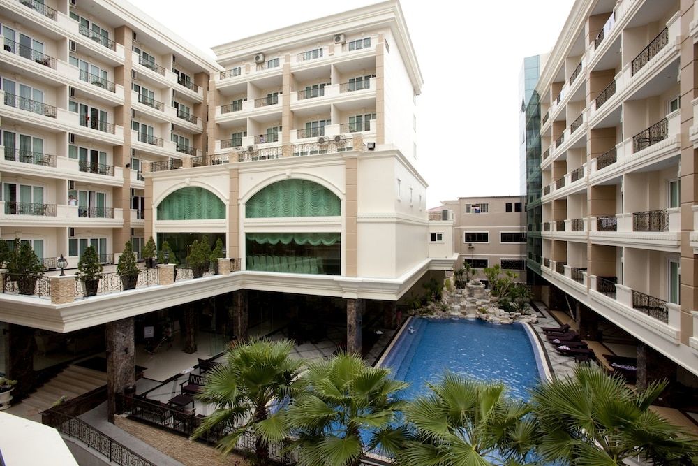 undefined LK Miracle Suite 3