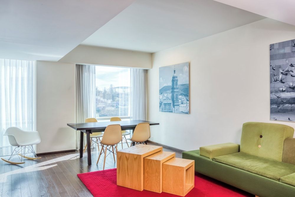 Fiesta Inn Zacatecas Junior Suite 2