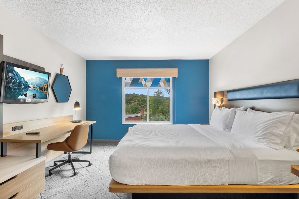 Standard Room, 1 King Bed (Leisure)