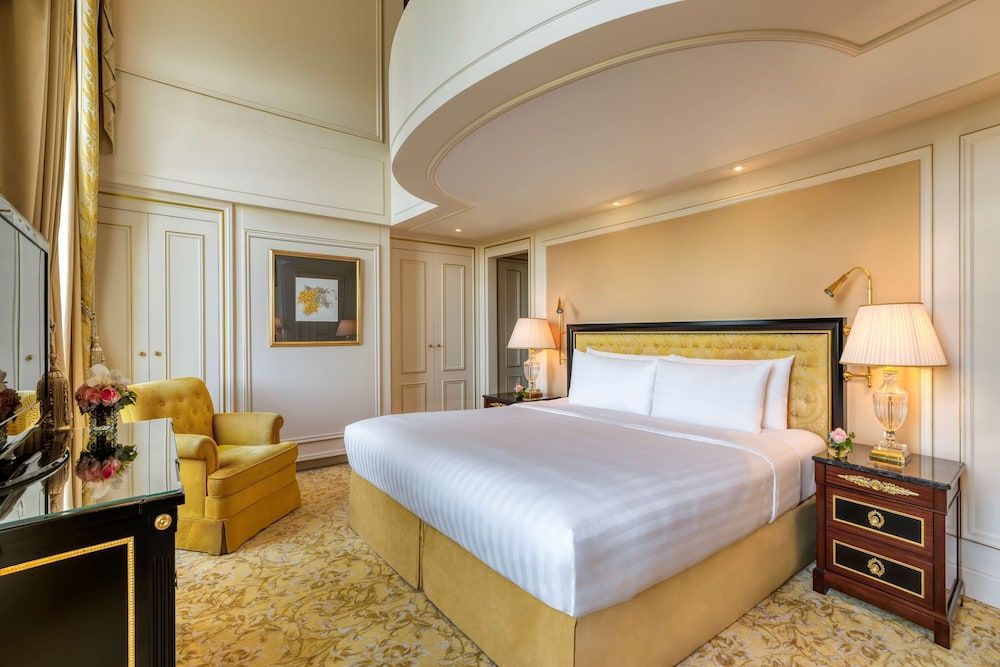 Eiffel View Duplex Suite with Terrace