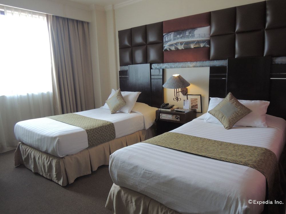 The Bellavista Hotel Deluxe Room, 2 Twin Beds 4