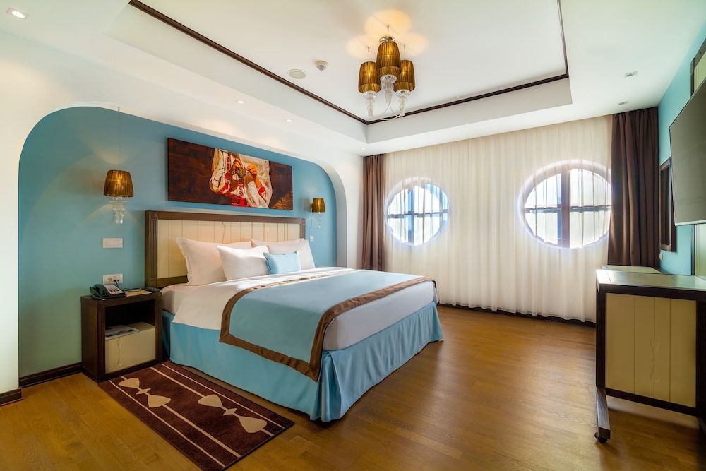 undefined Epoque Hotel 3