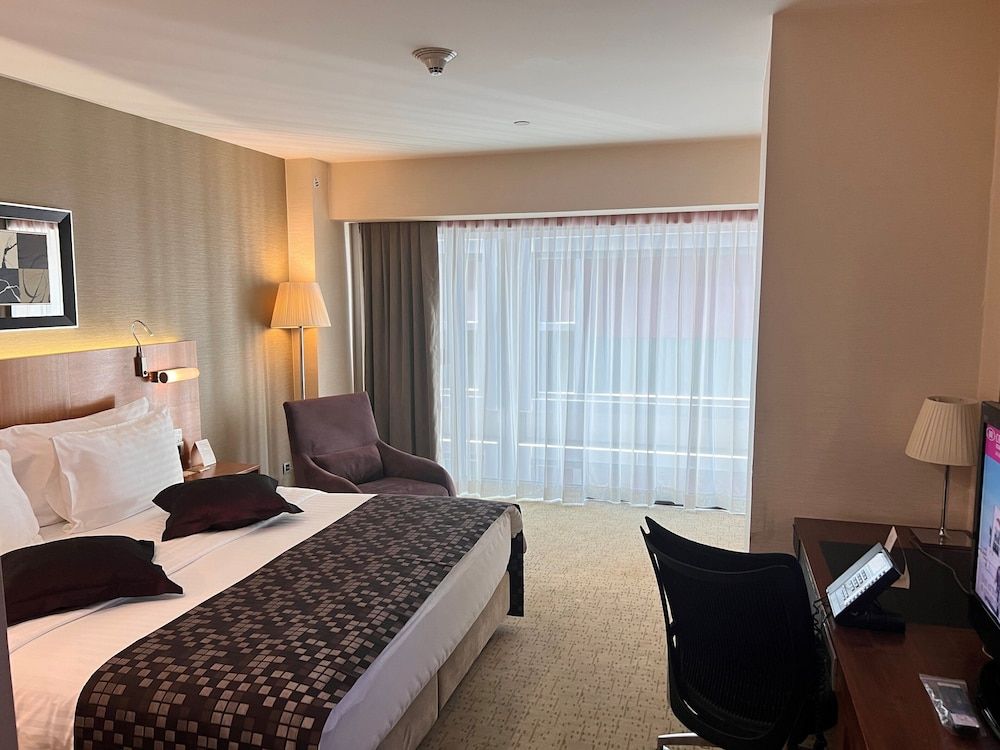 Crowne Plaza Istanbul - Harbiye by IHG Standard Room, 1 King Bed 6