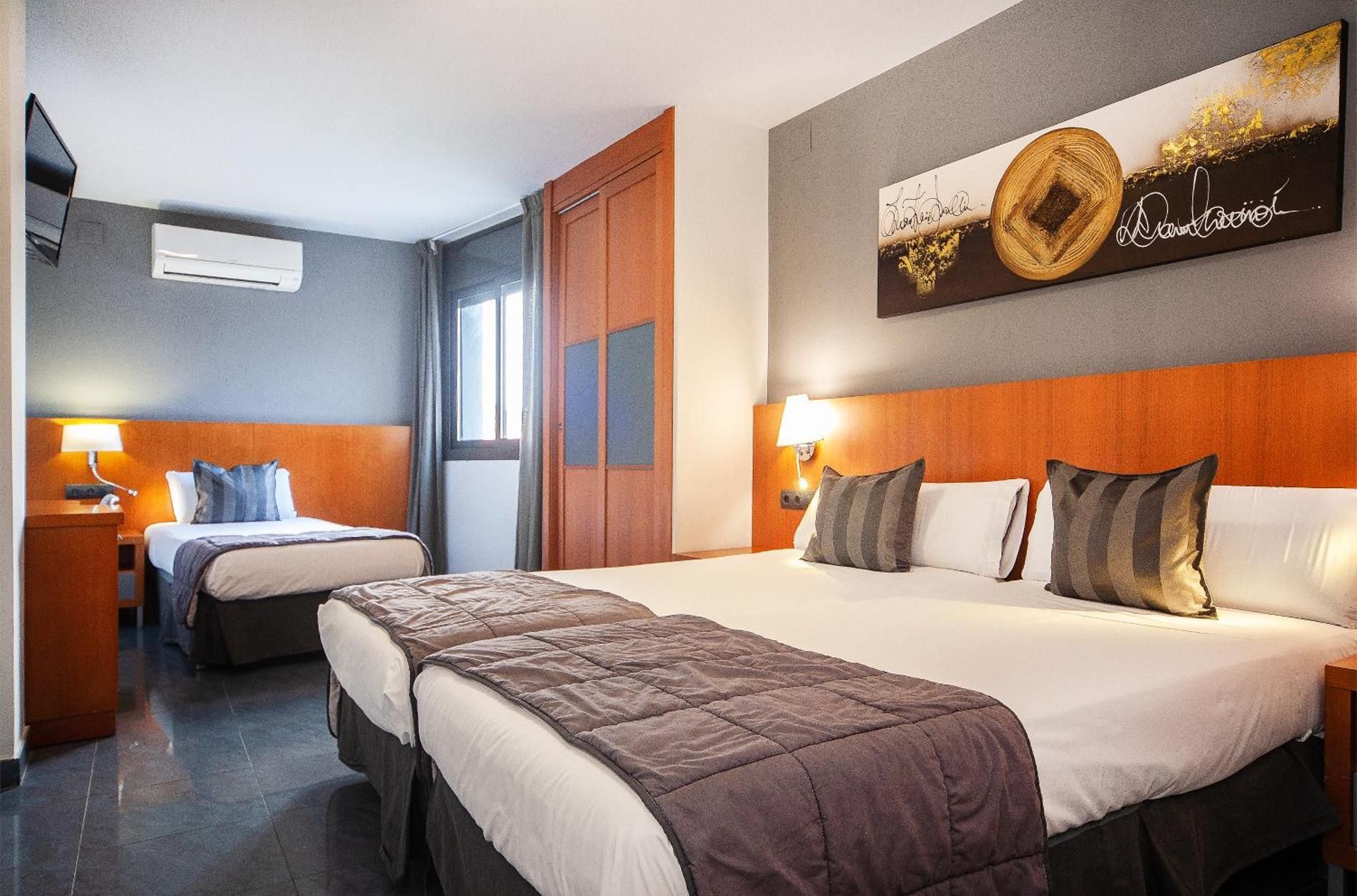 Basic Triple Room