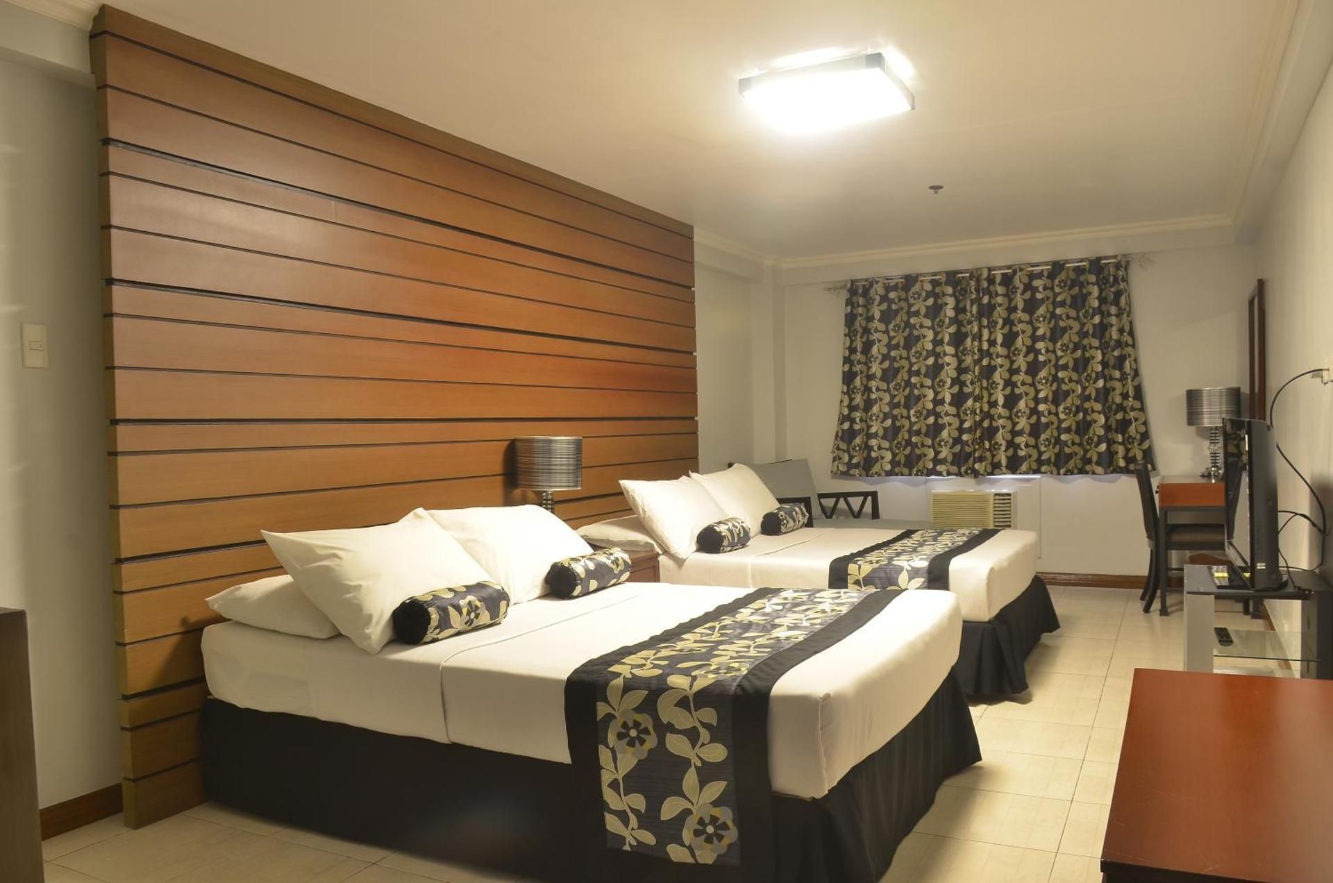 Jupiter Suites Standard Room 2