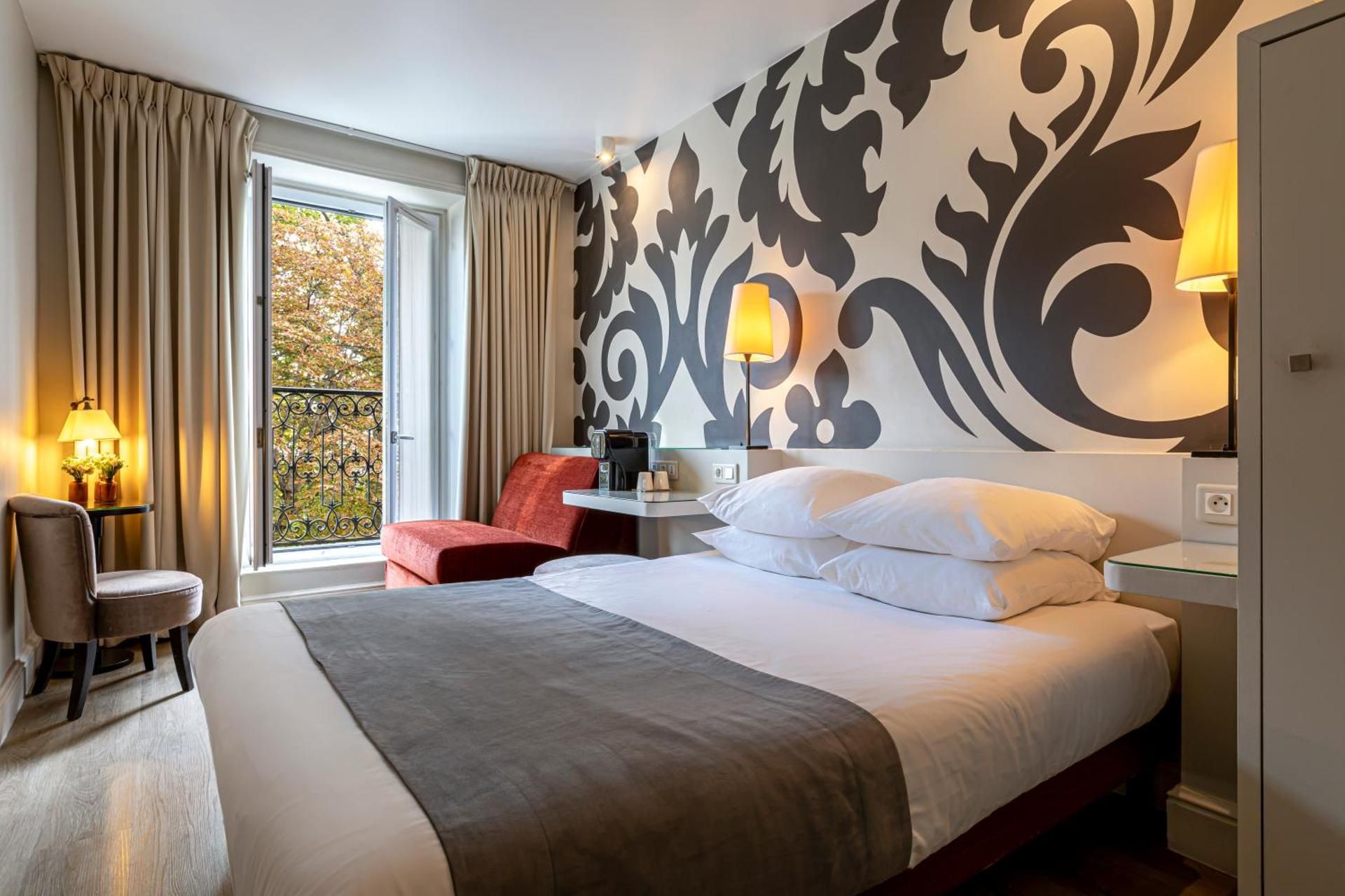 Superior Room with Garden View