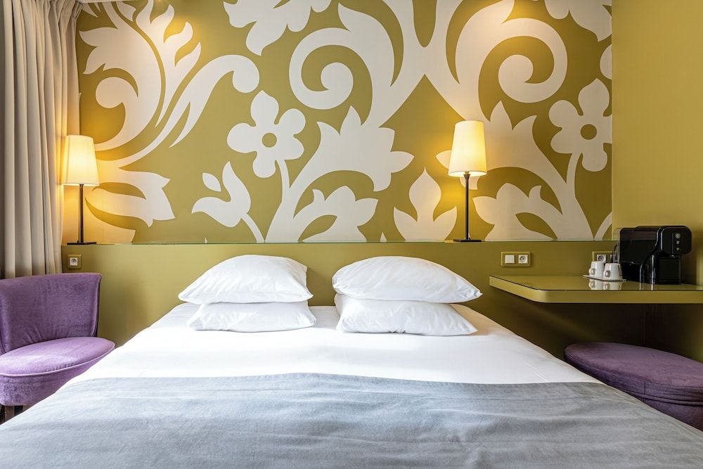 undefined Gardette Park Hotel