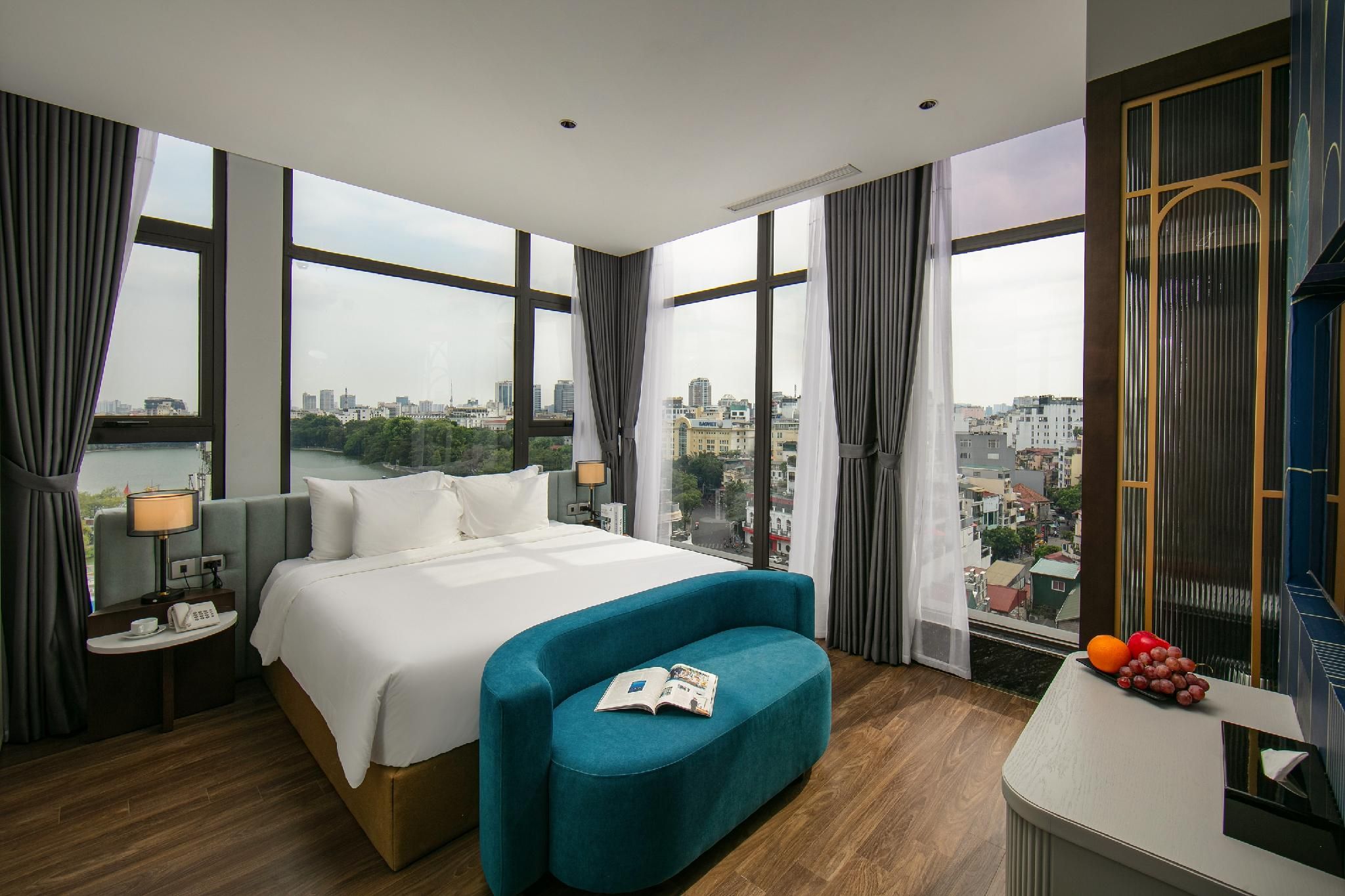 May Lake View Room