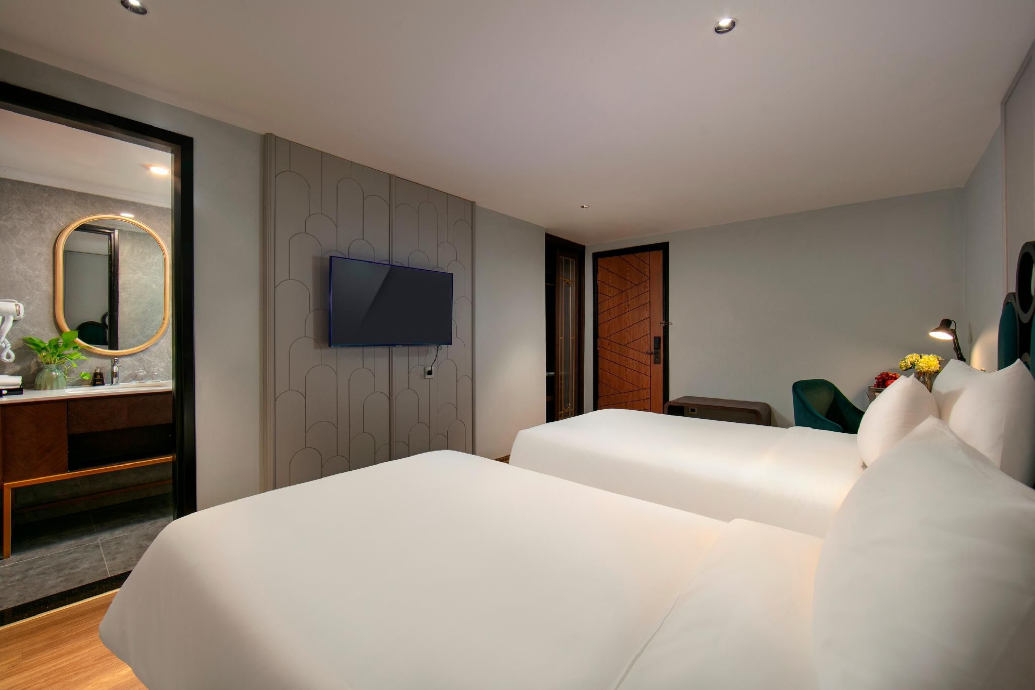 Superior Room without Window