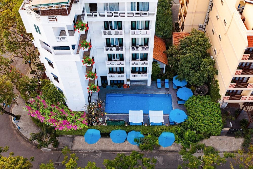 undefined Hoi An Golden Holiday Hotel & Spa 8
