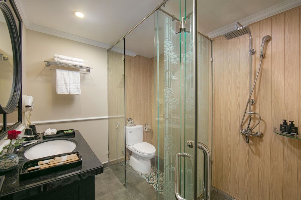 Hoi An Golden Holiday Hotel & Spa Superior Double or Twin Room (with Window) 6