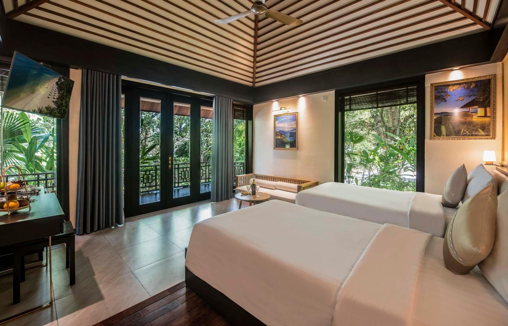 Tropical Deluxe Garden View Room with 2 Single Beds