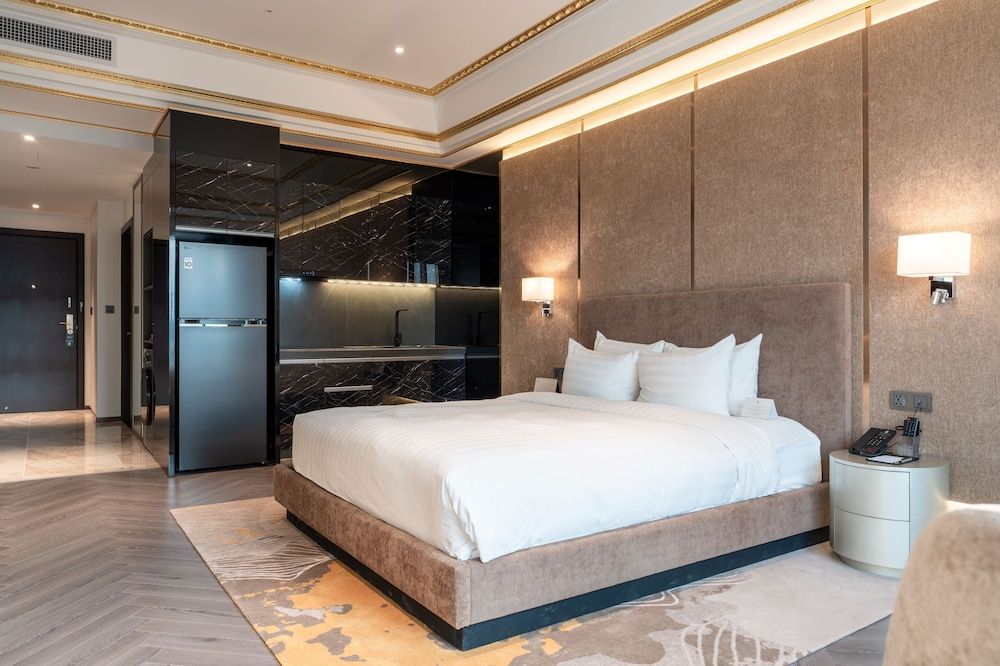 undefined Grand Plaza Hotel Hanoi 8